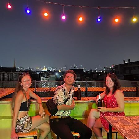 Liberta Hostel Bangkok Exteriör bild