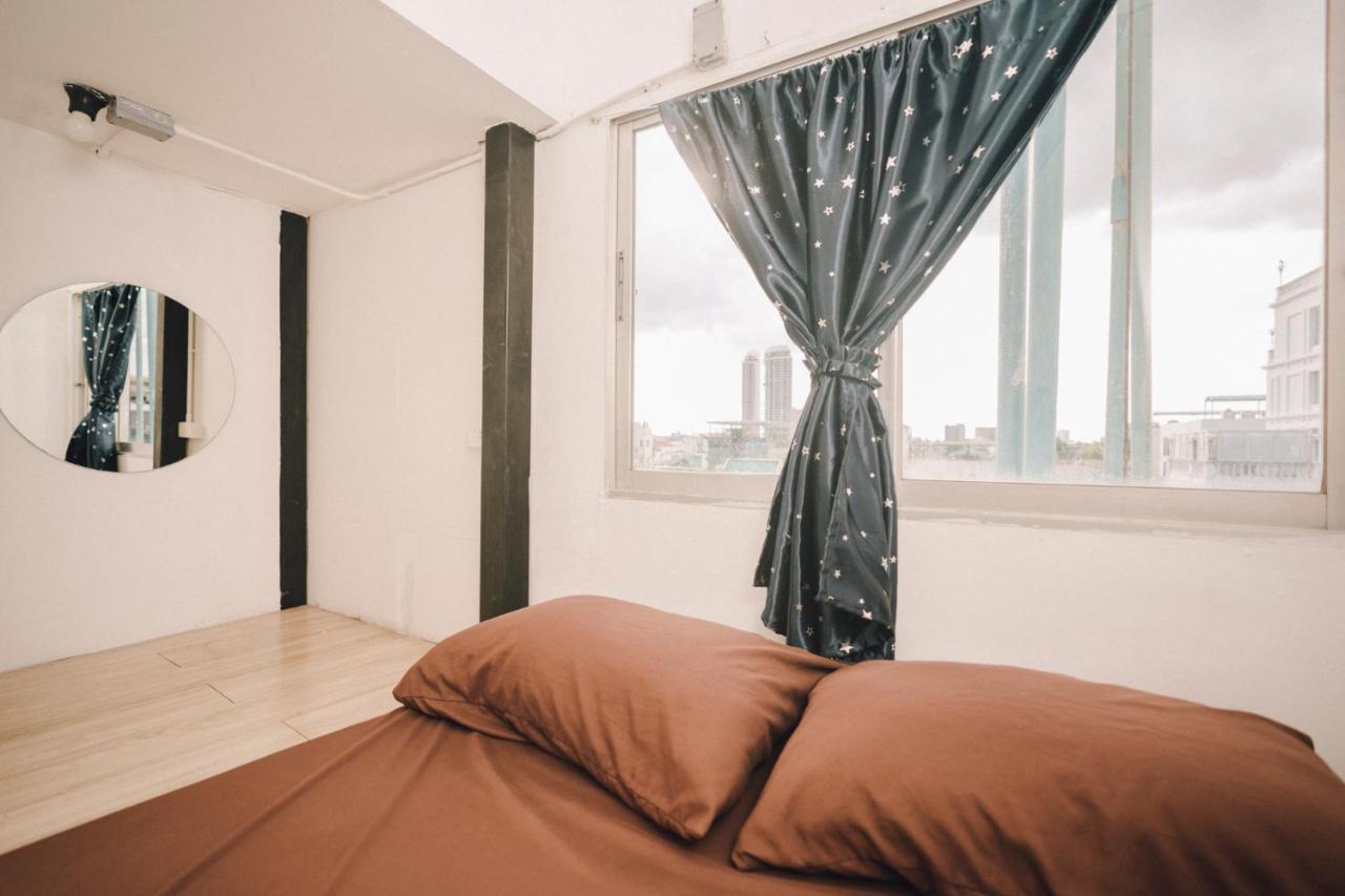 Liberta Hostel Bangkok Exteriör bild